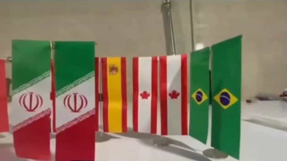 تولید پرچم تبلیغاتی شرکتی و فروشگاهی در یزد تولید پرچم تبلیغاتی شرکتی و فروشگاهی در یزد